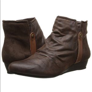 Baretraps- Ankle Booties